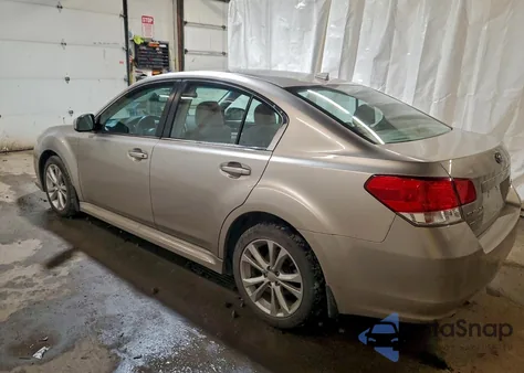 2014 Subaru Legacy 2.5I Premium z USA, uszkodzony, nr VIN 4S3BMBC65E3022283